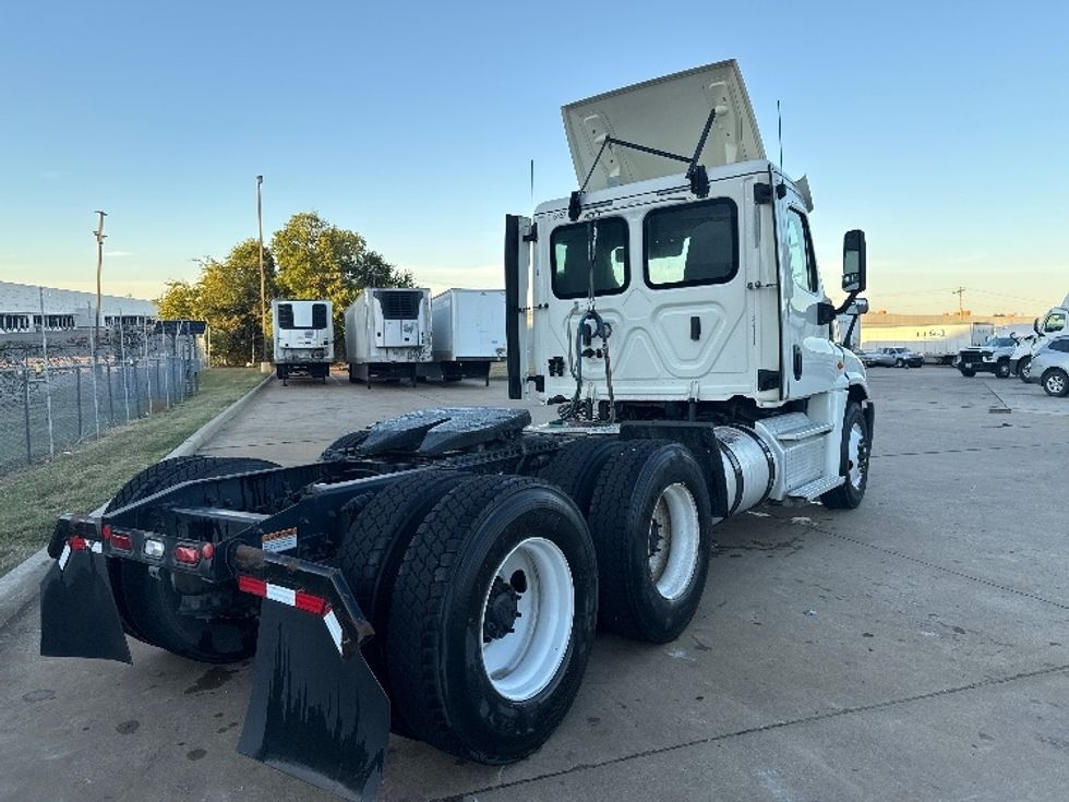 Day Cab Tractor-Heavy Duty Tractors-Freightliner-2019-Cascadia 12564ST-Grand Prairie-TX-229,983\n\t\tmiles-$ 51,750 - Image 7