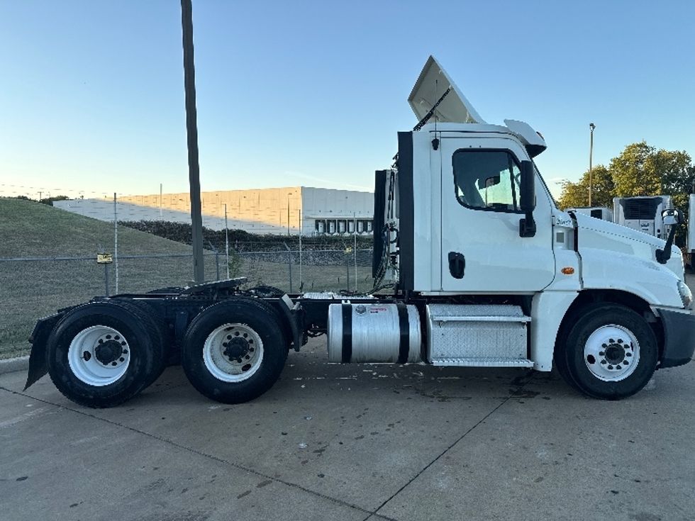 Day Cab Tractor-Heavy Duty Tractors-Freightliner-2019-Cascadia 12564ST-Grand Prairie-TX-229,983\n\t\tmiles-$ 51,750 - Image 8