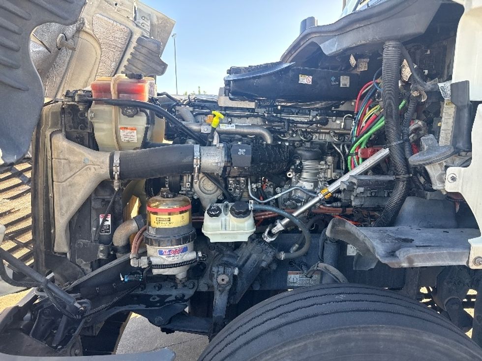 Day Cab Tractor-Heavy Duty Tractors-Freightliner-2019-Cascadia 12564ST-Grand Prairie-TX-301,187\n\t\tmiles-$ 47,000 - Image 16