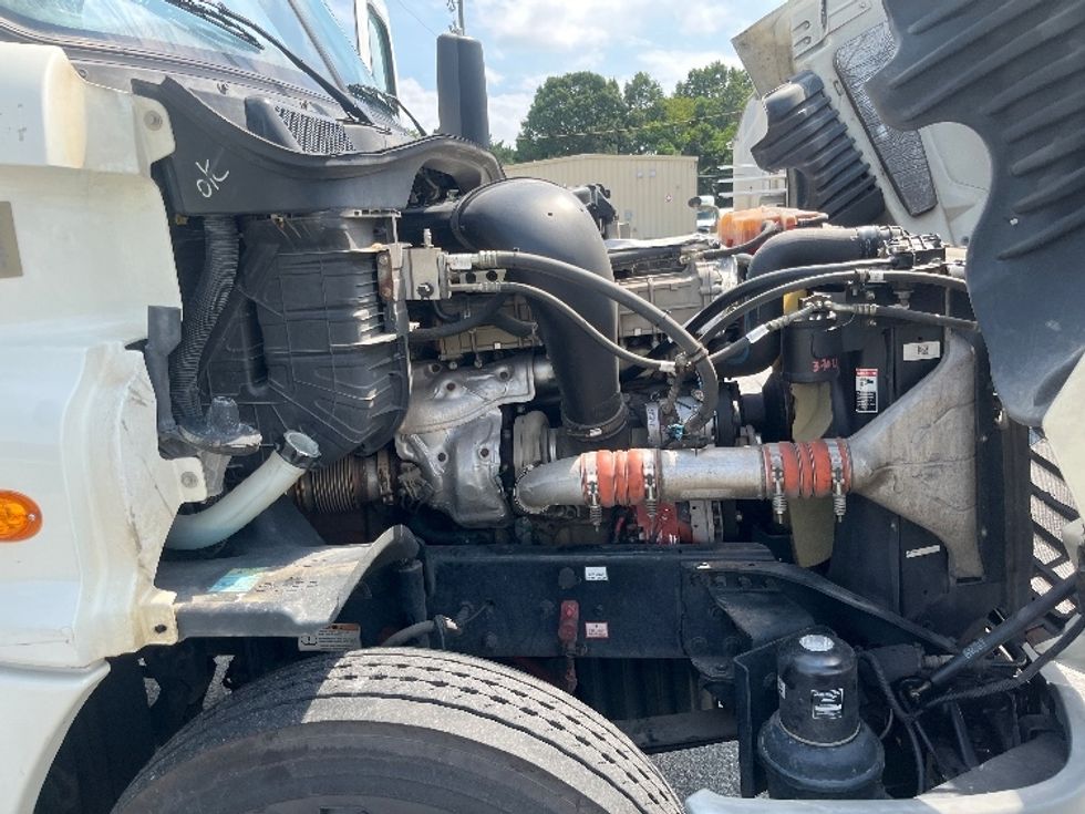 Day Cab Tractor-Heavy Duty Tractors-Freightliner-2019-Cascadia 12564ST-Greensboro-NC-485,015\n\t\tmiles-$ 36,000 - Image 14