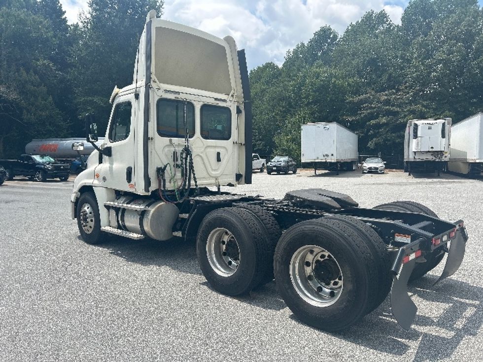 Day Cab Tractor-Heavy Duty Tractors-Freightliner-2019-Cascadia 12564ST-Greensboro-NC-508,051\n\t\tmiles-$ 37,500 - Image 5