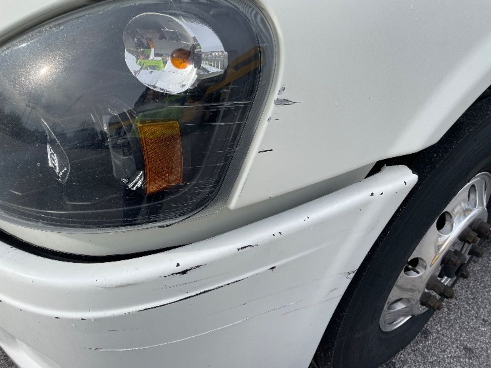 Day Cab Tractor-Heavy Duty Tractors-Freightliner-2019-Cascadia 12564ST-Greenville-SC-598,965\n\t\tmiles-$ 26,250 - Image 21