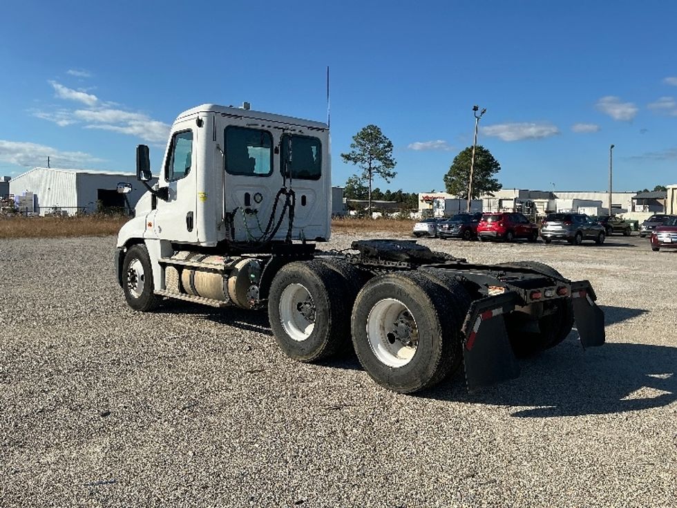 Day Cab Tractor-Heavy Duty Tractors-Freightliner-2019-Cascadia 12564ST-Gulfport-MS-527,178\n\t\tmiles-$ 32,500 - Image 5