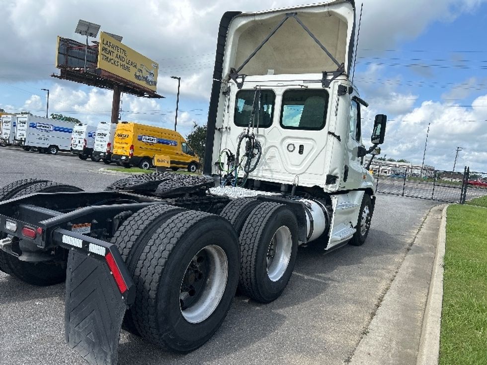 Day Cab Tractor-Heavy Duty Tractors-Freightliner-2019-Cascadia 12564ST-Hammond-LA-548,679\n\t\tmiles-$ 35,750 - Image 7