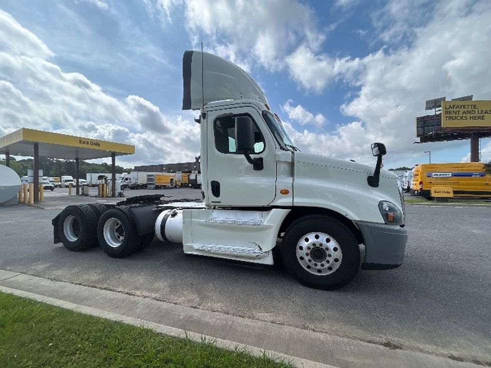 Day Cab Tractor-Heavy Duty Tractors-Freightliner-2019-Cascadia 12564ST-Hammond-LA-548,679\n\t\tmiles-$ 35,750 - Image 8