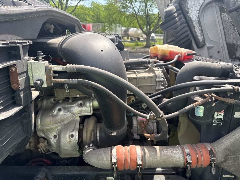 Day Cab Tractor-Heavy Duty Tractors-Freightliner-2019-Cascadia 12564ST-Harrisburg-PA-273,558\n\t\tmiles-$ 44,500 - Image 15