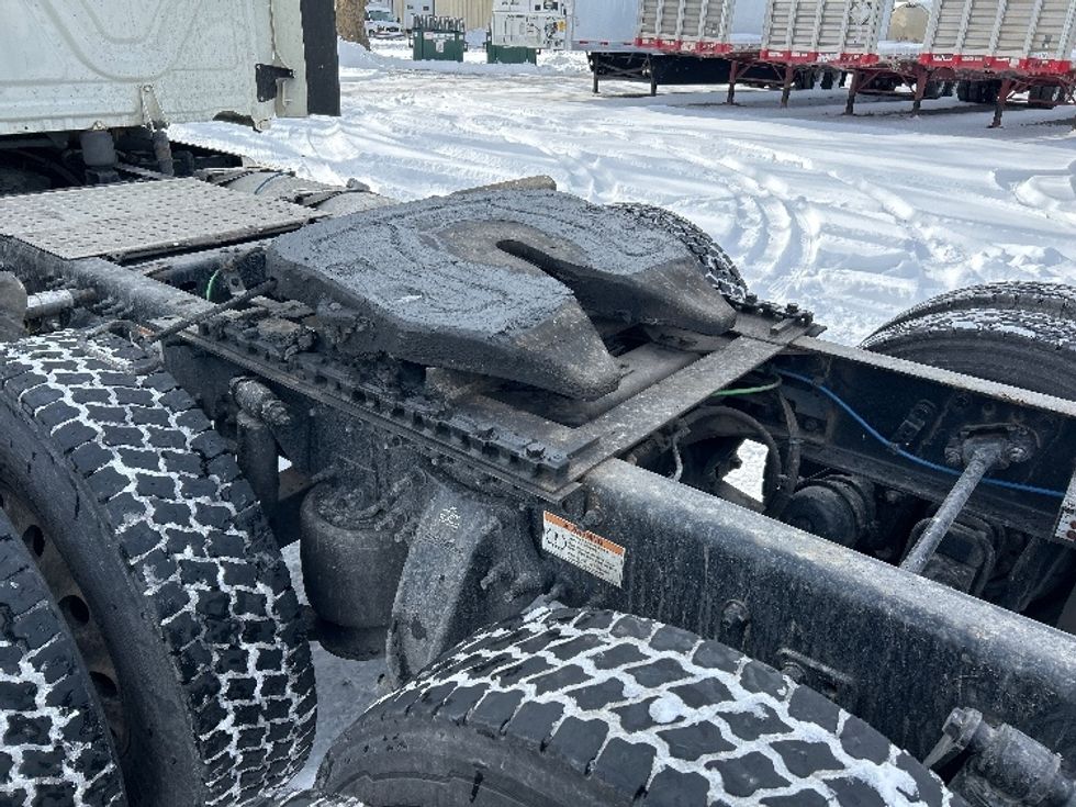 Day Cab Tractor-Heavy Duty Tractors-Freightliner-2019-Cascadia 12564ST-Harrisburg-PA-302,709\n\t\tmiles-$ 47,750 - Image 17