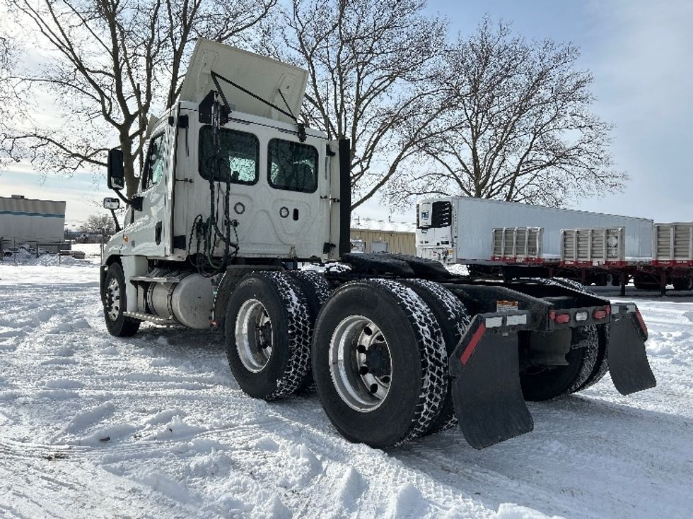 Day Cab Tractor-Heavy Duty Tractors-Freightliner-2019-Cascadia 12564ST-Harrisburg-PA-302,709\n\t\tmiles-$ 47,750 - Image 5