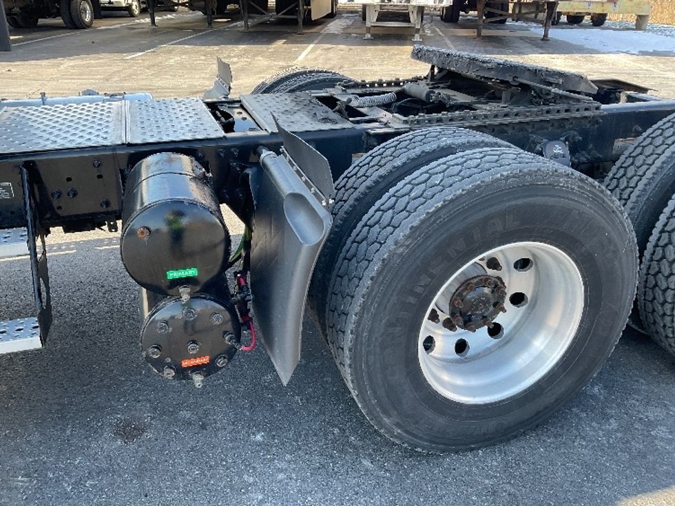 Day Cab Tractor-Heavy Duty Tractors-Freightliner-2019-Cascadia 12564ST-Harrisburg-PA-367,583\n\t\tmiles-$ 45,250 - Image 18
