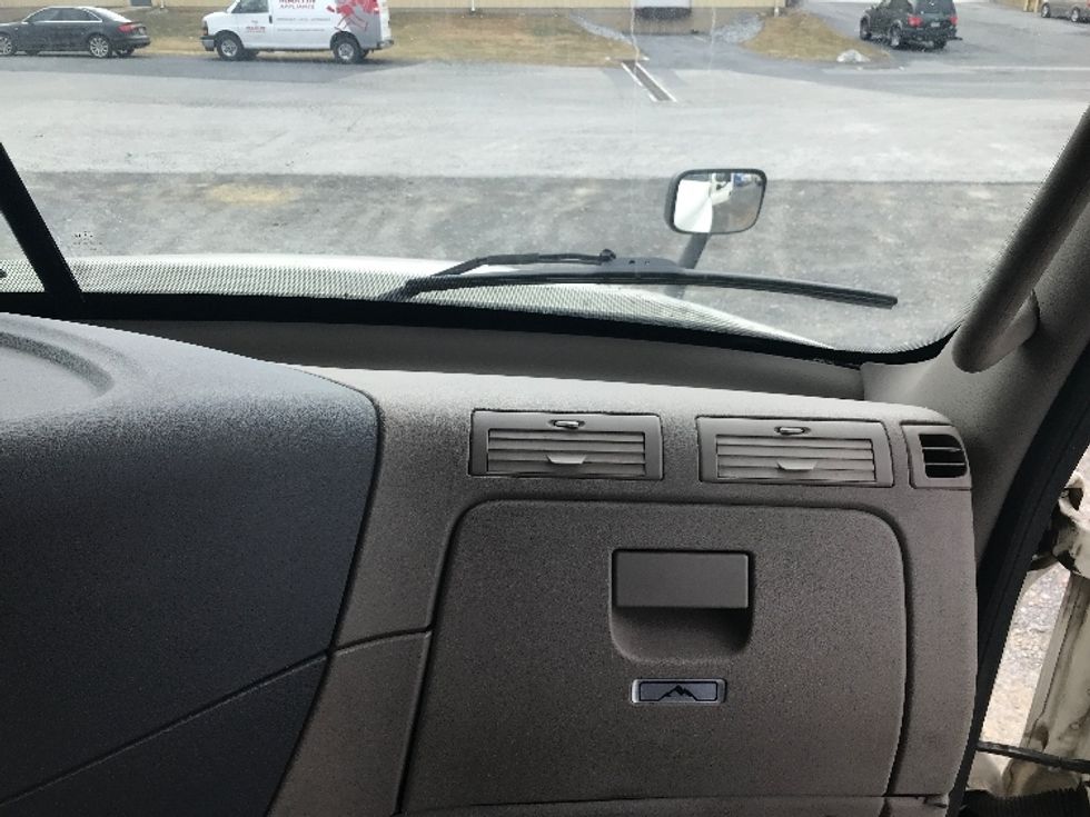 Day Cab Tractor-Heavy Duty Tractors-Freightliner-2019-Cascadia 12564ST-Harrisburg-PA-856,077\n\t\tmiles-$ 21,250 - Image 13