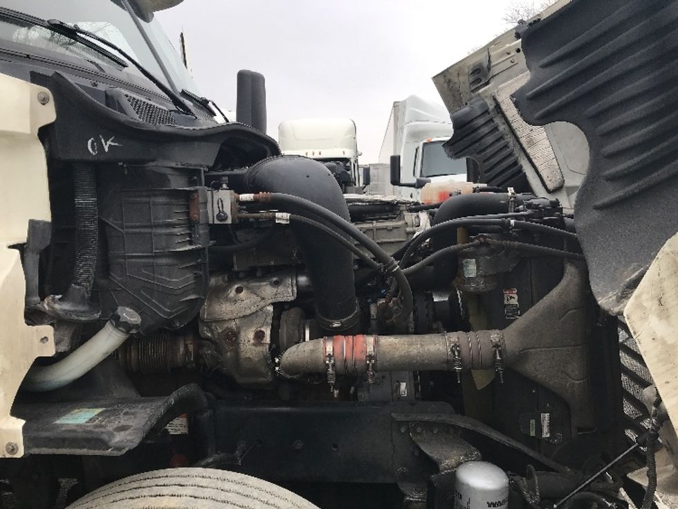 Day Cab Tractor-Heavy Duty Tractors-Freightliner-2019-Cascadia 12564ST-Harrisburg-PA-856,077\n\t\tmiles-$ 21,250 - Image 15