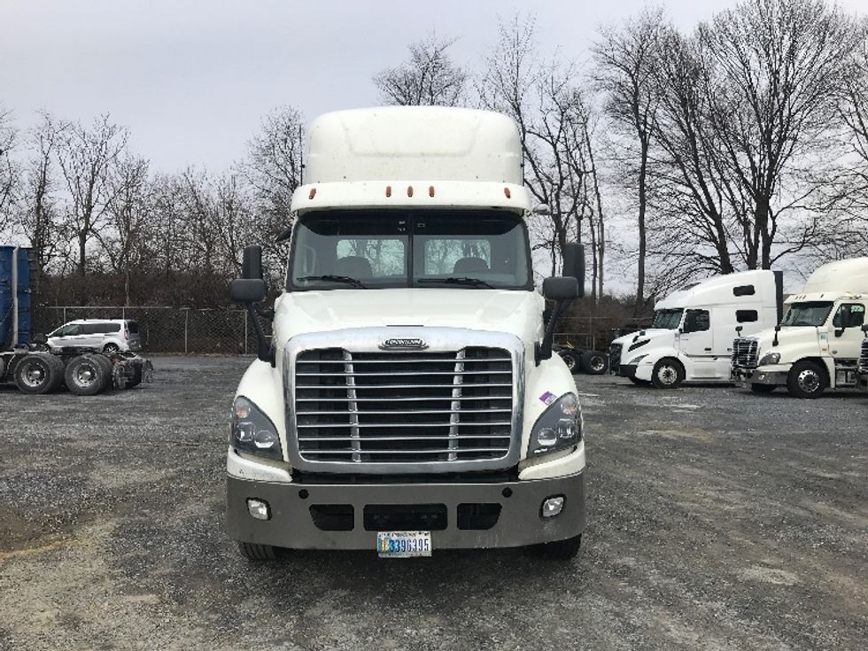 Day Cab Tractor-Heavy Duty Tractors-Freightliner-2019-Cascadia 12564ST-Harrisburg-PA-856,077\n\t\tmiles-$ 21,250 - Image 2
