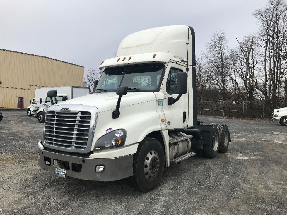Day Cab Tractor-Heavy Duty Tractors-Freightliner-2019-Cascadia 12564ST-Harrisburg-PA-856,077\n\t\tmiles-$ 21,250 - Image 3