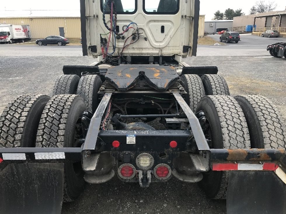 Day Cab Tractor-Heavy Duty Tractors-Freightliner-2019-Cascadia 12564ST-Harrisburg-PA-856,077\n\t\tmiles-$ 21,250 - Image 6