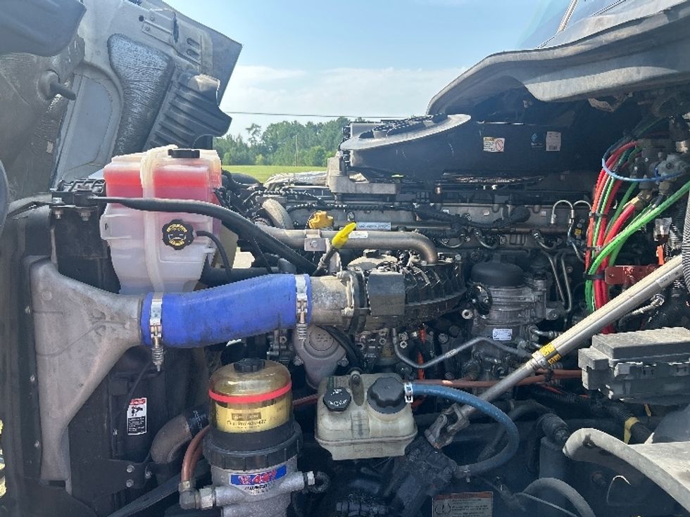 Day Cab Tractor-Heavy Duty Tractors-Freightliner-2019-Cascadia 12564ST-Hattiesburg-MS-525,532\n\t\tmiles-$ 31,750 - Image 16