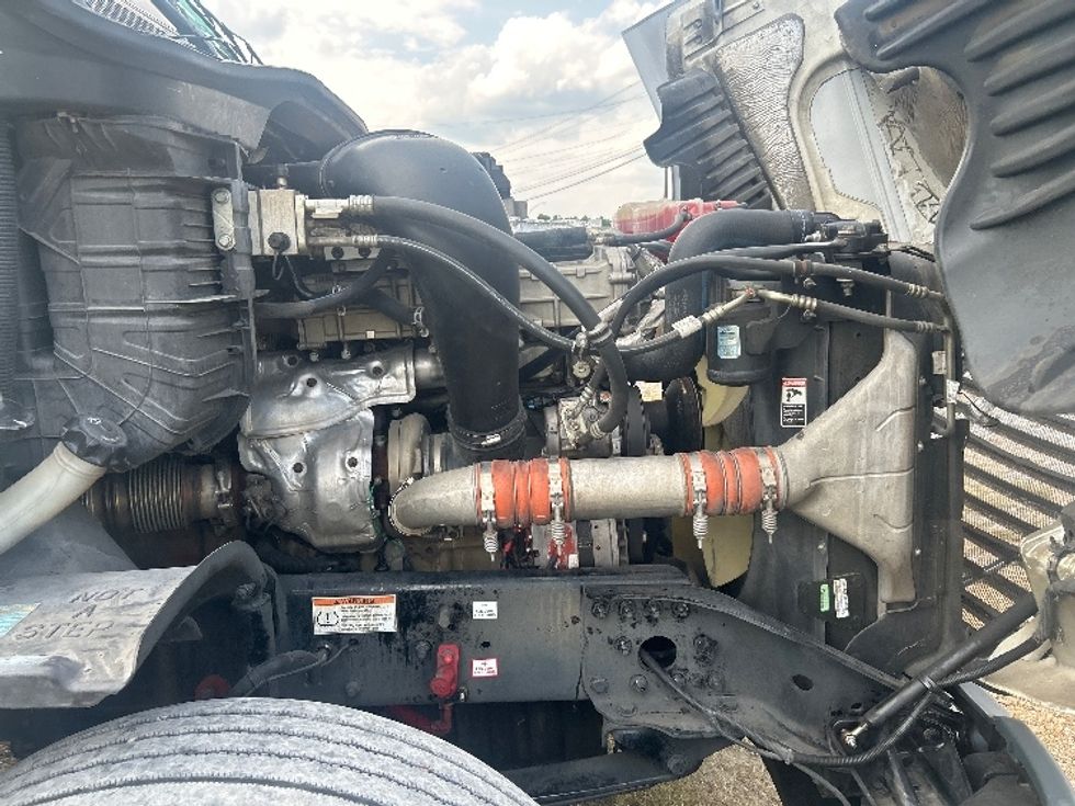 Day Cab Tractor-Heavy Duty Tractors-Freightliner-2019-Cascadia 12564ST-Hattiesburg-MS-538,148\n\t\tmiles-$ 31,500 - Image 15