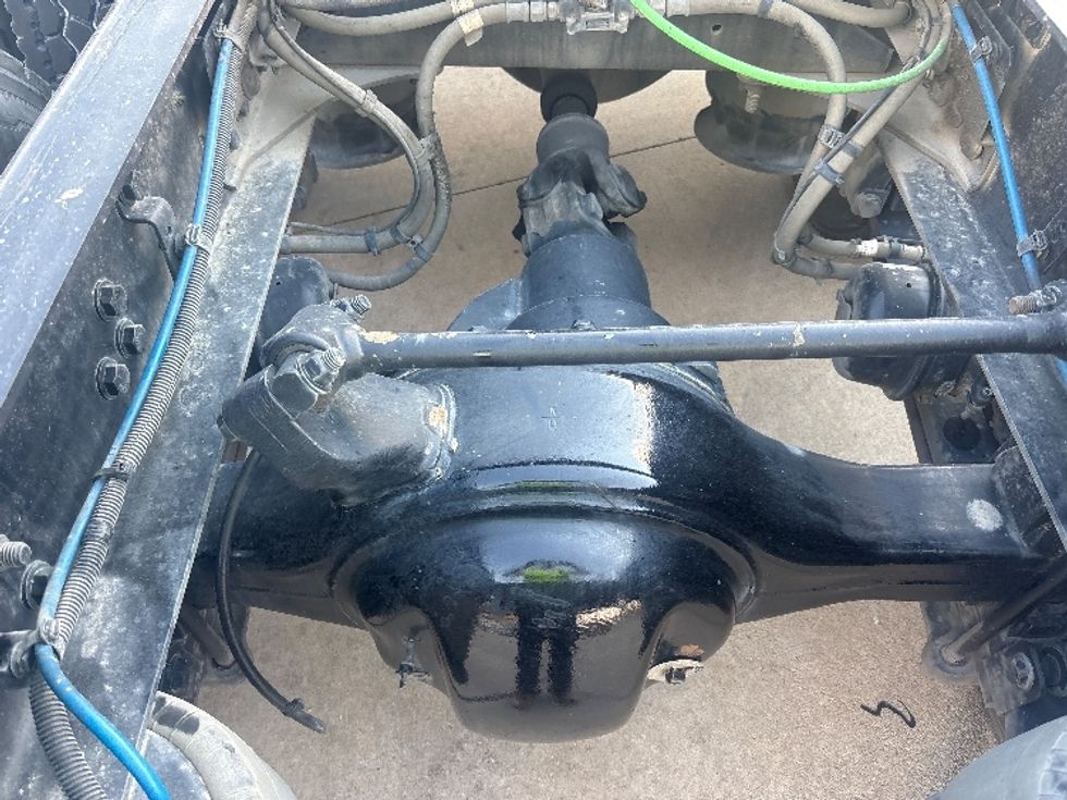 Day Cab Tractor-Heavy Duty Tractors-Freightliner-2019-Cascadia 12564ST-Houston-TX-374,102\n\t\tmiles-$ 39,000 - Image 6