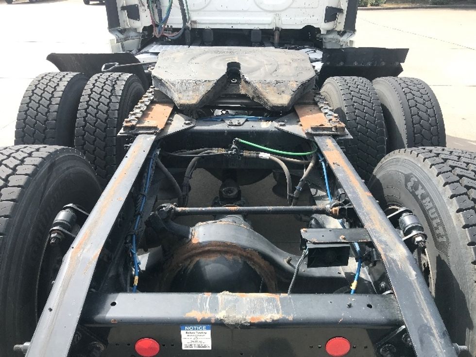 Day Cab Tractor-Heavy Duty Tractors-Freightliner-2019-Cascadia 12564ST-Houston-TX-484,982\n\t\tmiles-$ 38,000 - Image 6