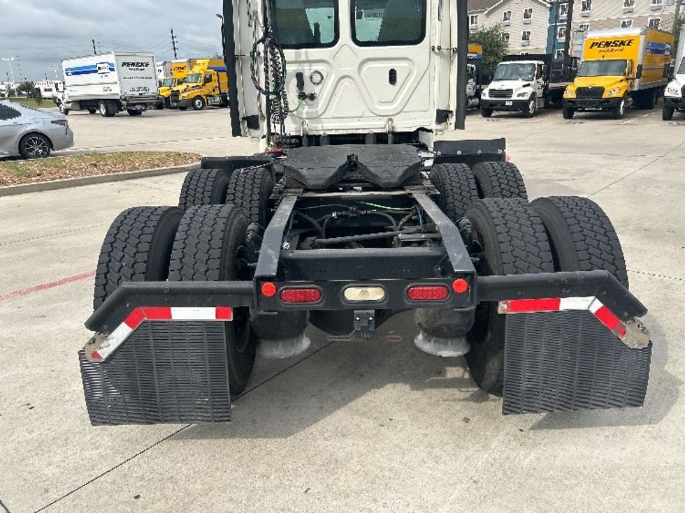 Day Cab Tractor-Heavy Duty Tractors-Freightliner-2019-Cascadia 12564ST-Houston-TX-555,357\n\t\tmiles-$ 34,750 - Image 6