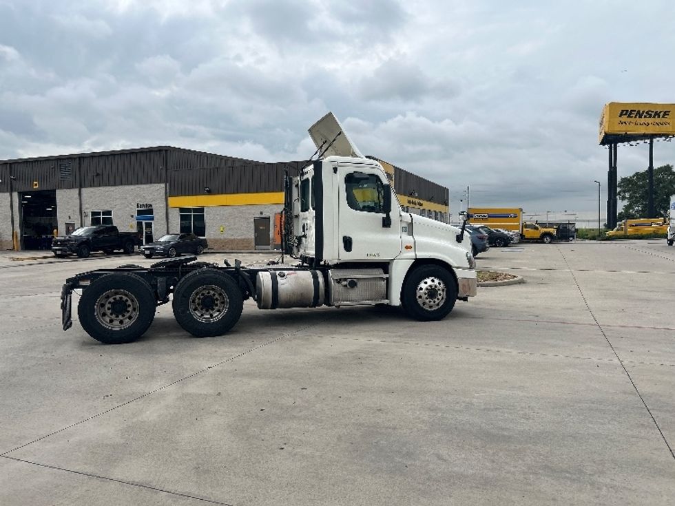 Day Cab Tractor-Heavy Duty Tractors-Freightliner-2019-Cascadia 12564ST-Houston-TX-555,357\n\t\tmiles-$ 34,750 - Image 8