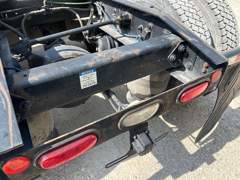 Day Cab Tractor-Heavy Duty Tractors-Freightliner-2019-Cascadia 12564ST-Huntington-WV-616,165\n\t\tmiles-$ 31,500 - Image 17