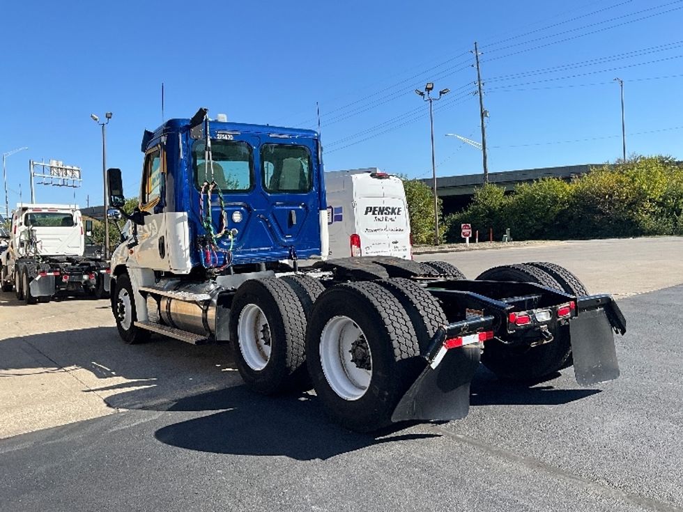 Day Cab Tractor-Heavy Duty Tractors-Freightliner-2019-Cascadia 12564ST-Indianapolis-IN-402,569\n\t\tmiles-$ 33,500 - Image 5