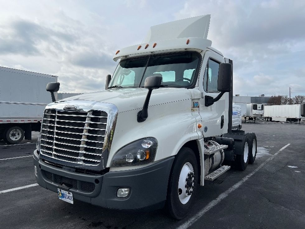 Day Cab Tractor-Heavy Duty Tractors-Freightliner-2019-Cascadia 12564ST-Indianapolis-IN-408,459\n\t\tmiles-$ 48,750 - Image 3