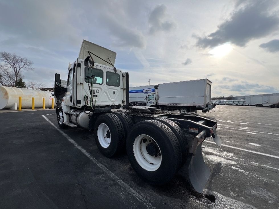Day Cab Tractor-Heavy Duty Tractors-Freightliner-2019-Cascadia 12564ST-Indianapolis-IN-408,459\n\t\tmiles-$ 48,750 - Image 5