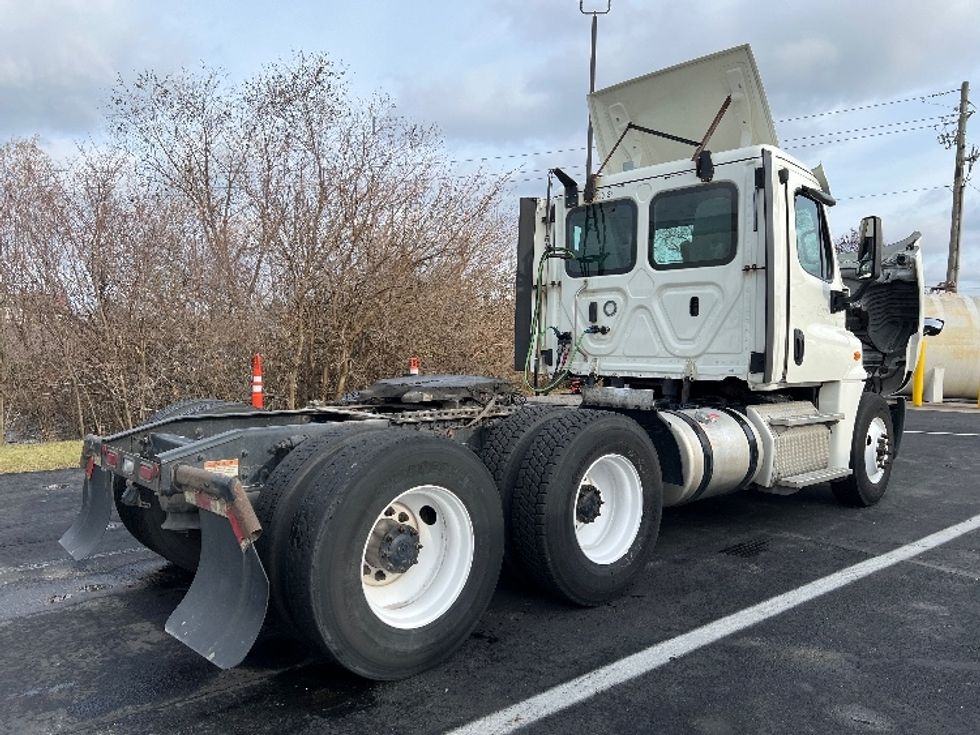 Day Cab Tractor-Heavy Duty Tractors-Freightliner-2019-Cascadia 12564ST-Indianapolis-IN-408,459\n\t\tmiles-$ 48,750 - Image 7