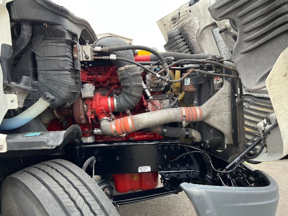 Day Cab Tractor-Heavy Duty Tractors-Freightliner-2019-Cascadia 12564ST-Indianapolis-IN-412,000\n\t\tmiles-$ 44,250 - Image 15