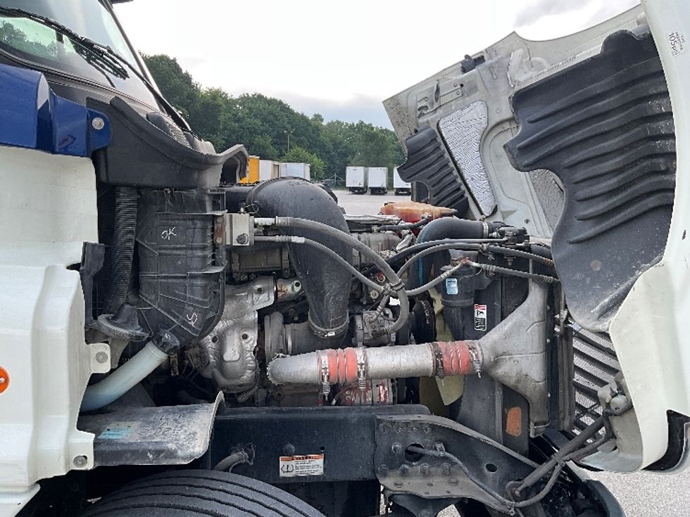 Day Cab Tractor-Heavy Duty Tractors-Freightliner-2019-Cascadia 12564ST-Indianapolis-IN-499,985\n\t\tmiles-$ 30,500 - Image 15