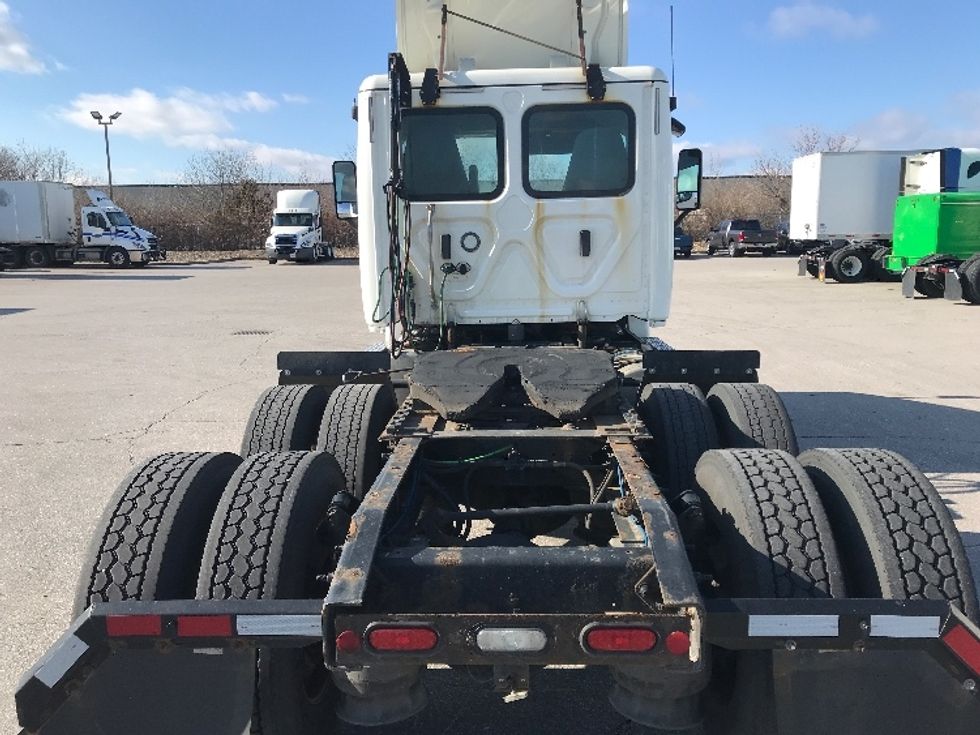 Day Cab Tractor-Heavy Duty Tractors-Freightliner-2019-Cascadia 12564ST-Indianapolis-IN-528,388\n\t\tmiles-$ 36,250 - Image 6