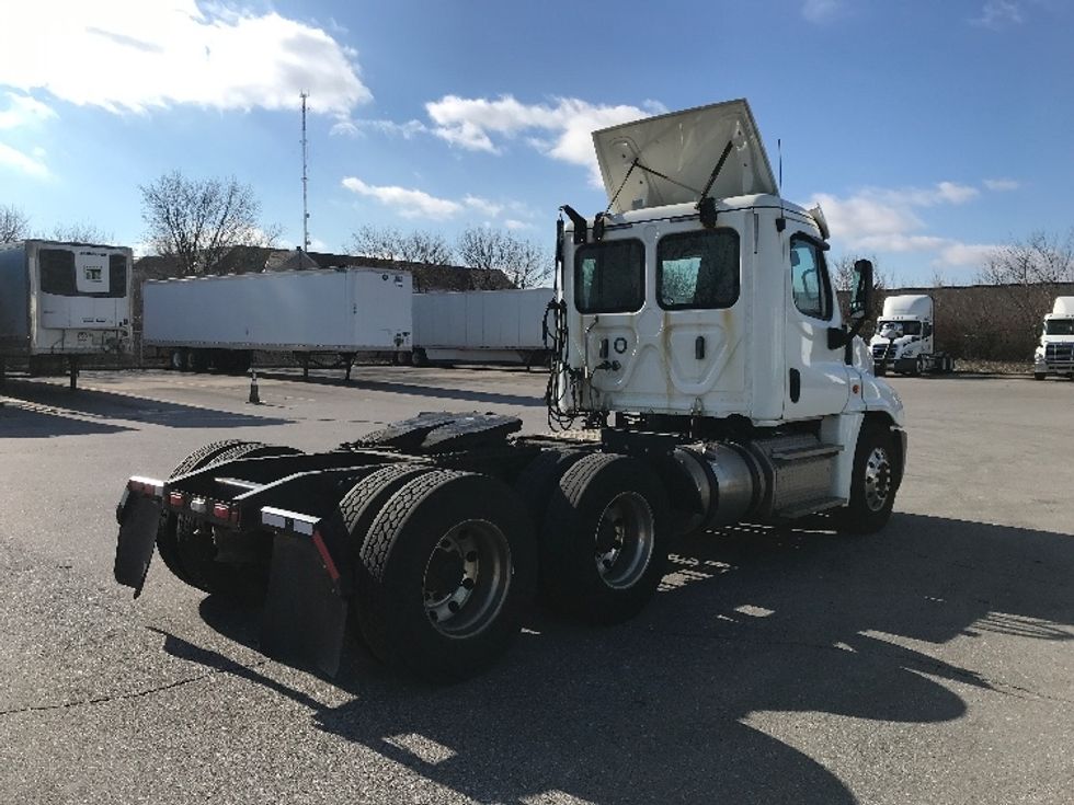 Day Cab Tractor-Heavy Duty Tractors-Freightliner-2019-Cascadia 12564ST-Indianapolis-IN-528,388\n\t\tmiles-$ 36,250 - Image 7