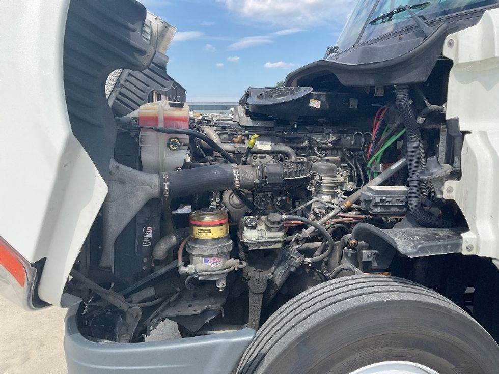 Day Cab Tractor-Heavy Duty Tractors-Freightliner-2019-Cascadia 12564ST-Indianapolis-IN-568,816\n\t\tmiles-$ 29,750 - Image 16