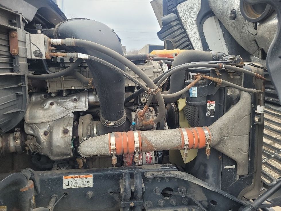 Day Cab Tractor-Heavy Duty Tractors-Freightliner-2019-Cascadia 12564ST-Jackson-MI-350,616\n\t\tmiles-$ 44,250 - Image 15