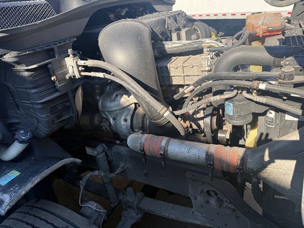 Day Cab Tractor-Heavy Duty Tractors-Freightliner-2019-Cascadia 12564ST-Jessup-MD-220,453\n\t\tmiles-$ 44,250 - Image 14