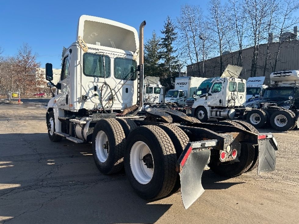 Day Cab Tractor-Heavy Duty Tractors-Freightliner-2019-Cascadia 12564ST-Jessup-PA-506,676\n\t\tmiles-$ 29,250 - Image 5