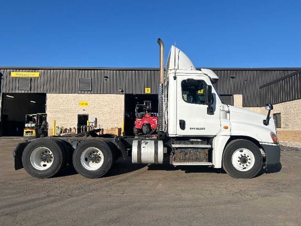 Day Cab Tractor-Heavy Duty Tractors-Freightliner-2019-Cascadia 12564ST-Jessup-PA-506,676\n\t\tmiles-$ 29,250 - Image 8