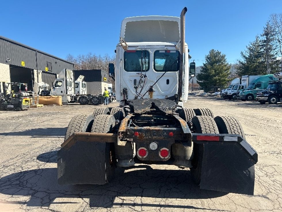 Day Cab Tractor-Heavy Duty Tractors-Freightliner-2019-Cascadia 12564ST-Jessup-PA-551,721\n\t\tmiles-$ 27,250 - Image 6