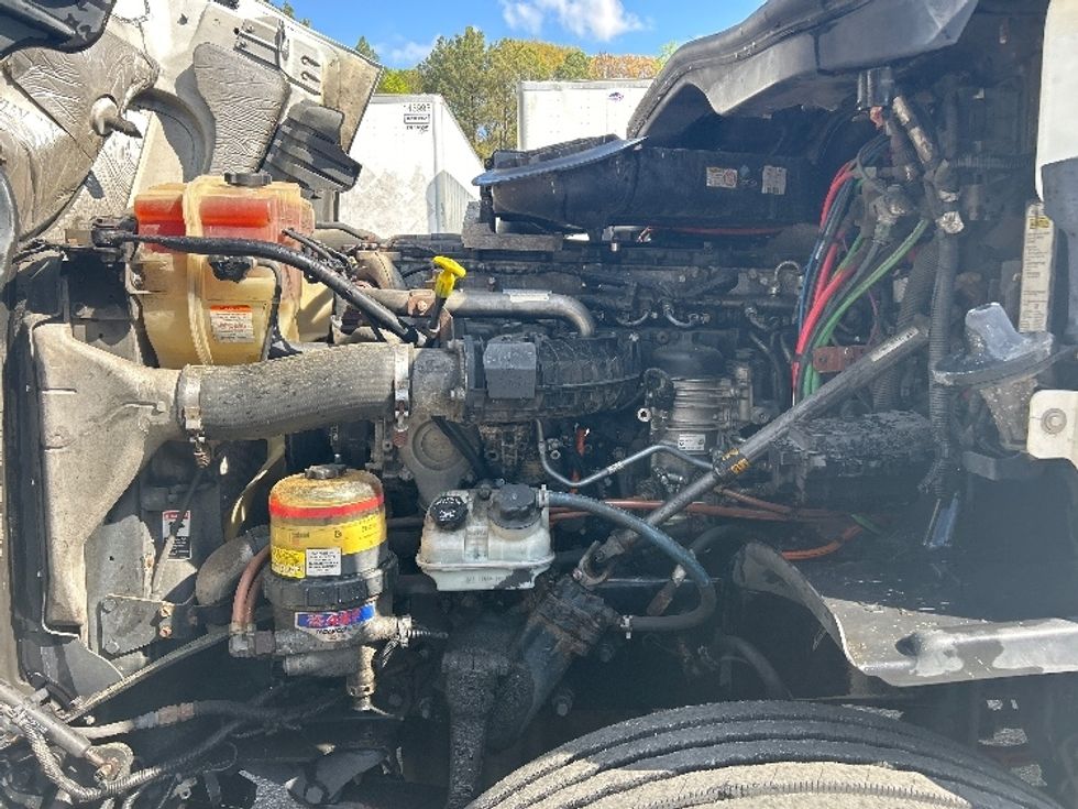 Day Cab Tractor-Heavy Duty Tractors-Freightliner-2019-Cascadia 12564ST-Jonesboro-GA-438,077\n\t\tmiles-$ 49,500 - Image 16