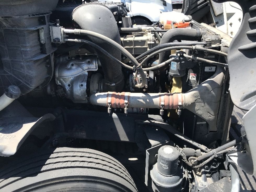 Day Cab Tractor-Heavy Duty Tractors-Freightliner-2019-Cascadia 12564ST-Jurupa Valley-CA-545,087\n\t\tmiles-$ 33,250 - Image 15