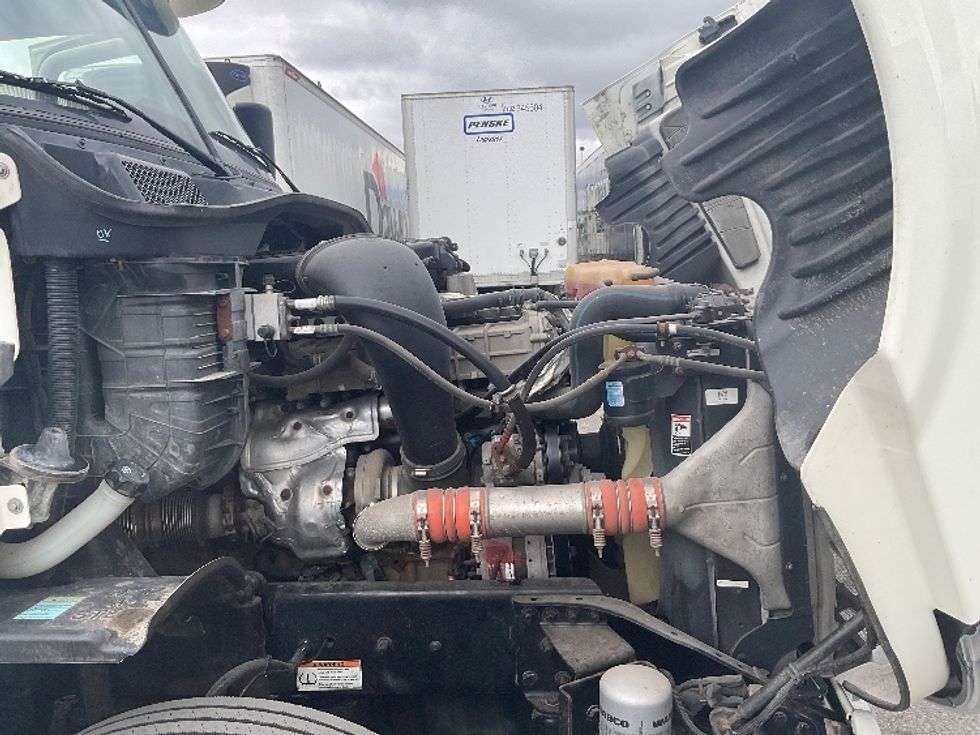 Day Cab Tractor-Heavy Duty Tractors-Freightliner-2019-Cascadia 12564ST-Kansas City-MO-422,717\n\t\tmiles-$ 41,750 - Image 15