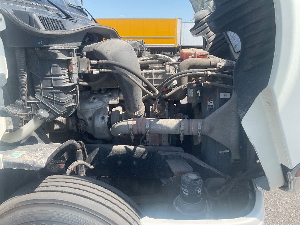 2019 Freightliner Cascadia 125" Sleeper Cab photo 15