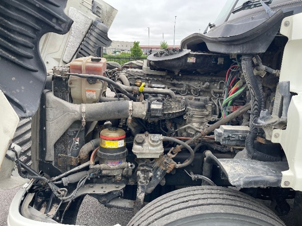 Day Cab Tractor-Heavy Duty Tractors-Freightliner-2019-Cascadia 12564ST-Kansas City-MO-550,234\n\t\tmiles-$ 31,750 - Image 14