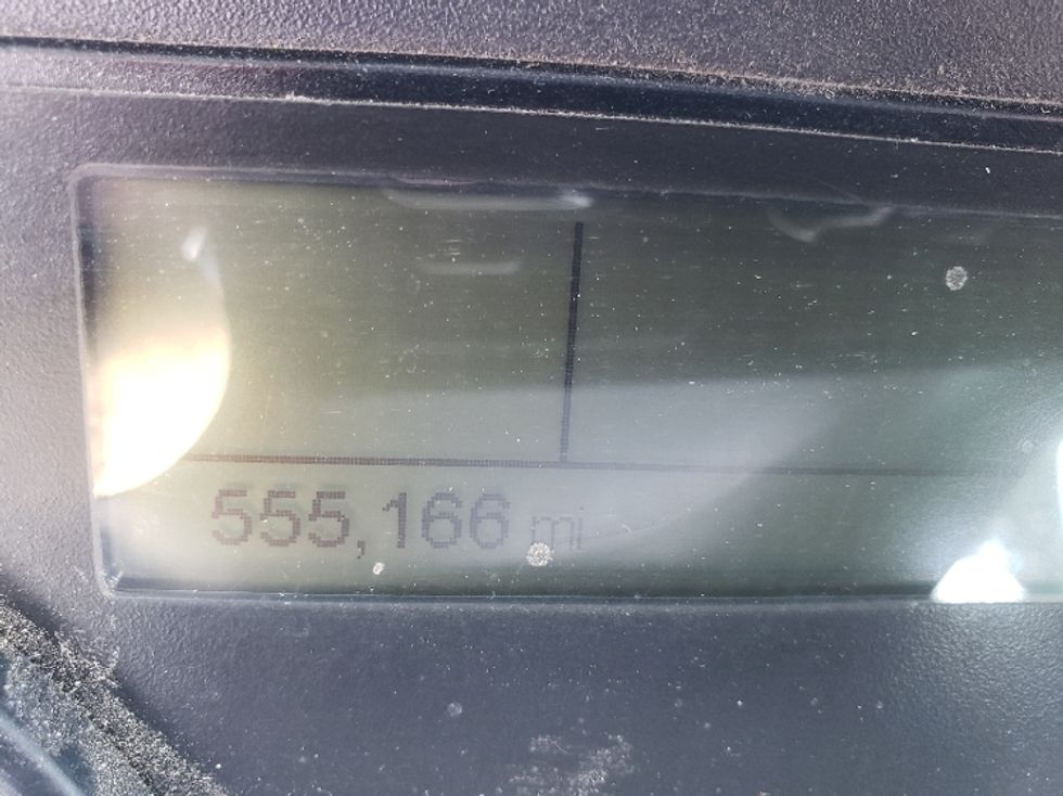 Day Cab Tractor-Heavy Duty Tractors-Freightliner-2019-Cascadia 12564ST-Kansas City-MO-555,165\n\t\tmiles-$ 32,250 - Image 17