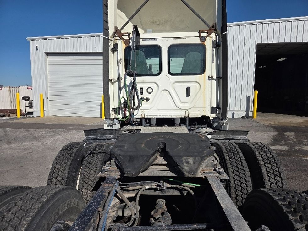Day Cab Tractor-Heavy Duty Tractors-Freightliner-2019-Cascadia 12564ST-Kansas City-MO-583,758\n\t\tmiles-$ 26,750 - Image 6