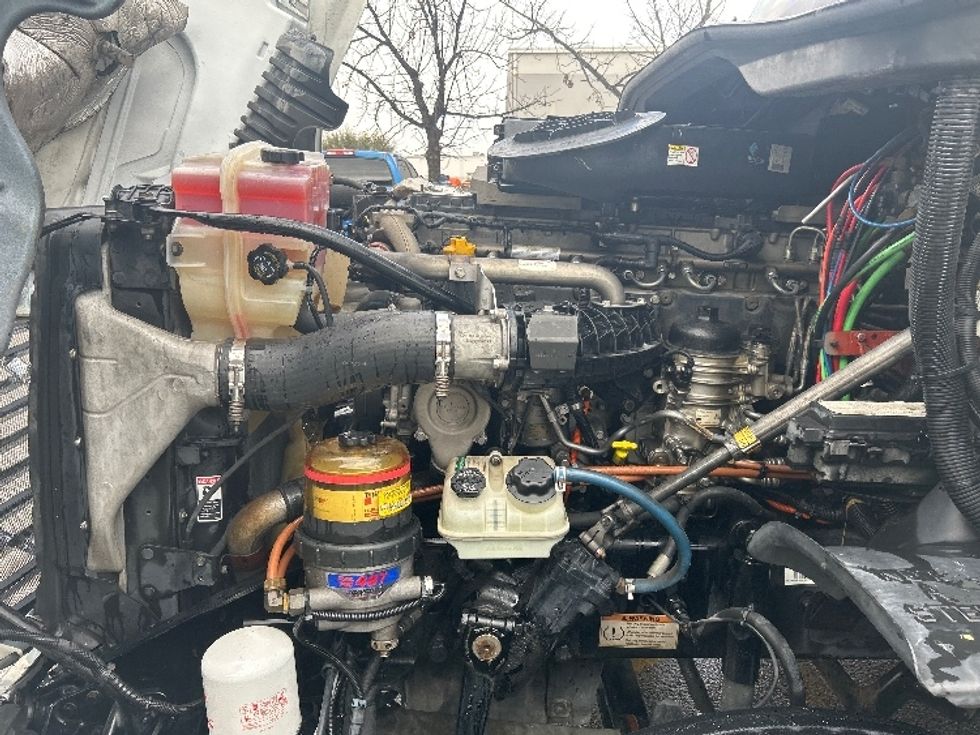 Day Cab Tractor-Heavy Duty Tractors-Freightliner-2019-Cascadia 12564ST-Katy-TX-608,466\n\t\tmiles-$ 26,250 - Image 16