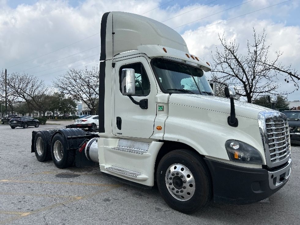 Day Cab Tractor-Heavy Duty Tractors-Freightliner-2019-Cascadia 12564ST-Katy-TX-618,728\n\t\tmiles-$ 25,000 - Image 1