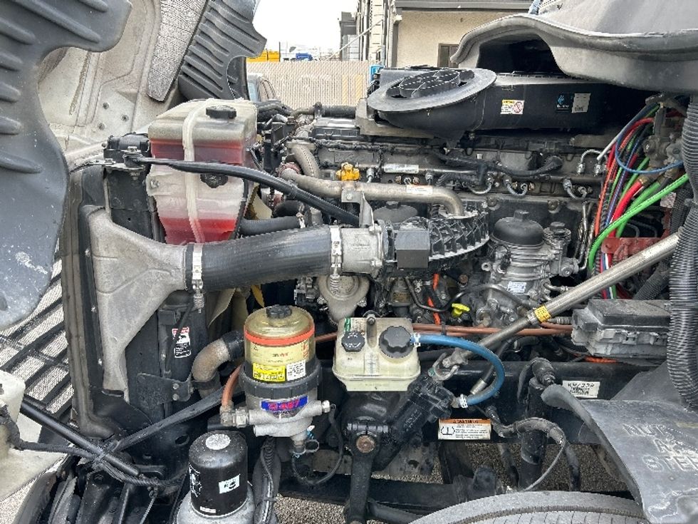 Day Cab Tractor-Heavy Duty Tractors-Freightliner-2019-Cascadia 12564ST-Katy-TX-618,728\n\t\tmiles-$ 25,000 - Image 16