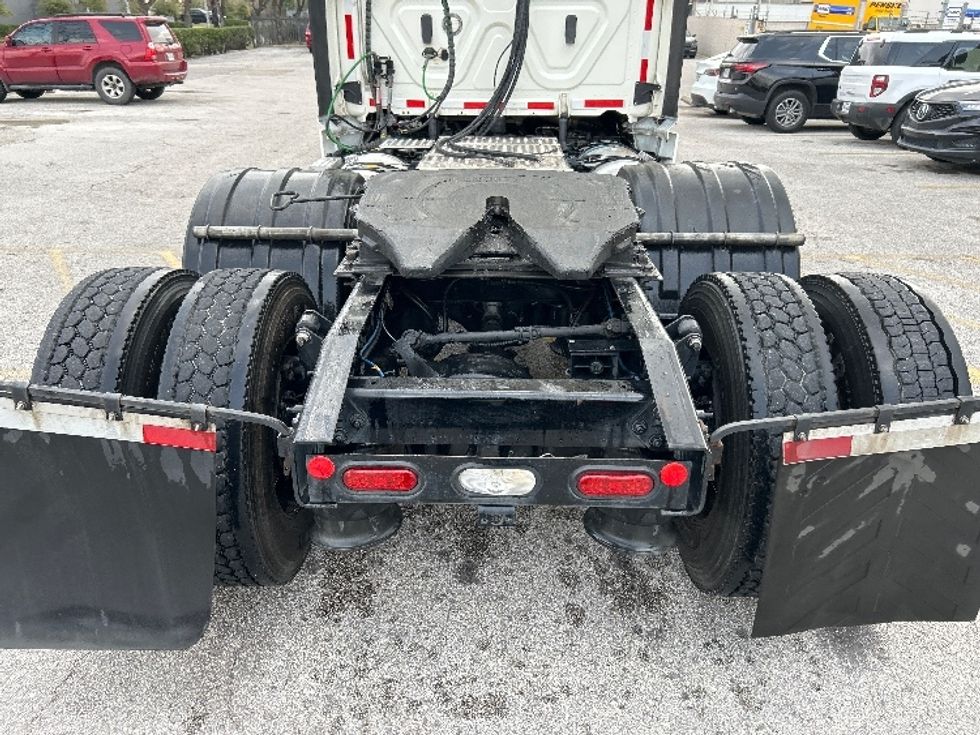 Day Cab Tractor-Heavy Duty Tractors-Freightliner-2019-Cascadia 12564ST-Katy-TX-618,728\n\t\tmiles-$ 25,000 - Image 6